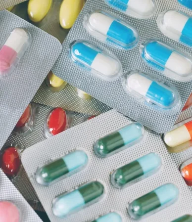 آنتیبیوتیک: از کاربرد و مصرف تا اثرات و عوارض